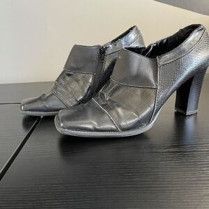 New York Transit Ankle Side Zip Black Animal Textured Square Toe Heeled Boot, 10